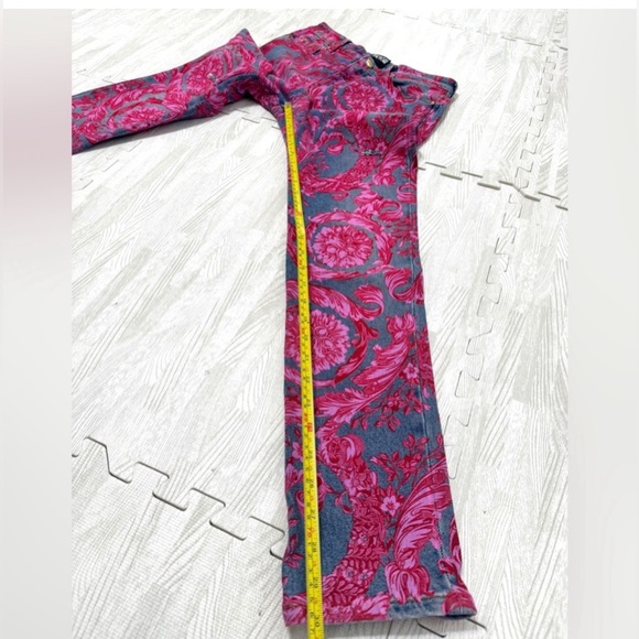 Vintage Versace Floral painted Jeans - Picture 8 of 15